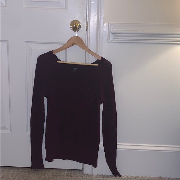 AEO Burgundy Sweater - Picture 1 of 1